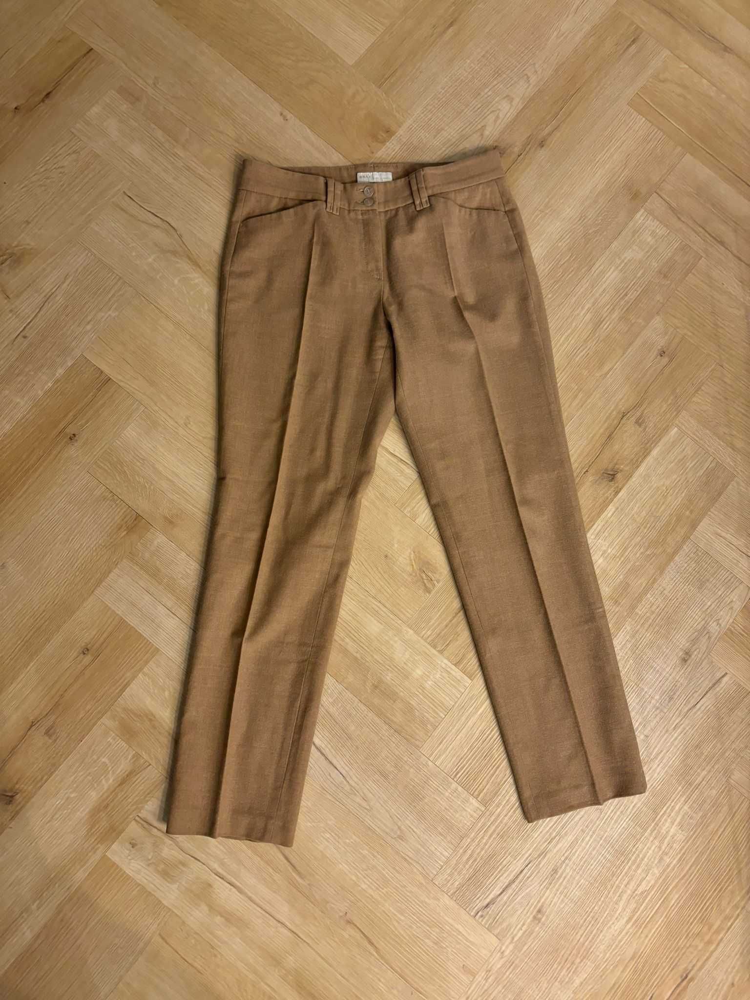 Beżowe/camelowe spodnie marki BRAX w kant, eleganckie