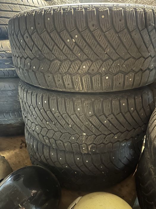 Продам резину r17 225/50 шипована