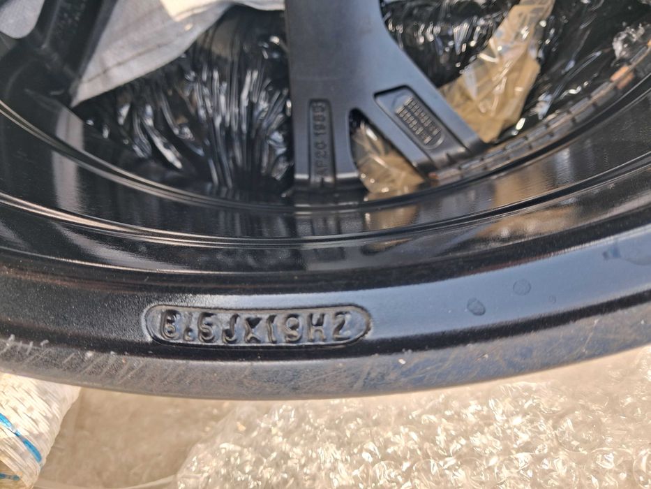 4x felgi alu R19 5x112 Avus Audi A3 A4 A5 A6 A8 Q3 Q5 Skoda Superb Vw