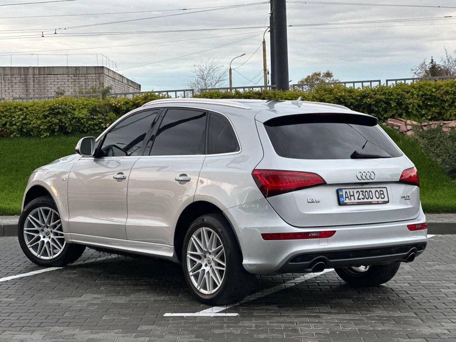 Audi Q5 3.0 S line