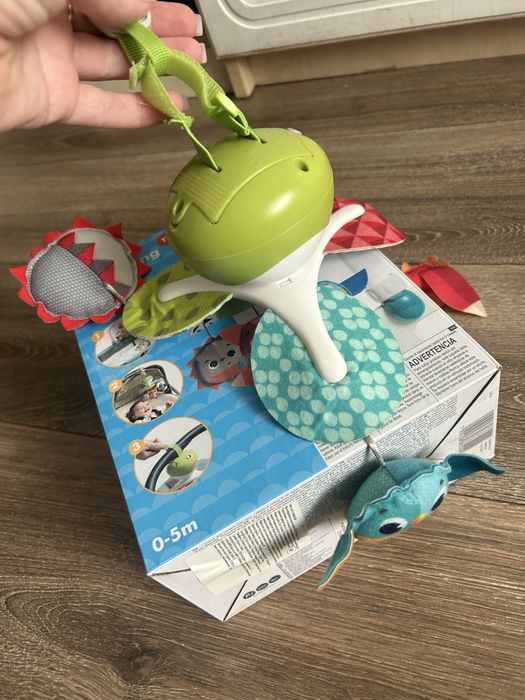 Мобіль ( з музикою на батарейках)