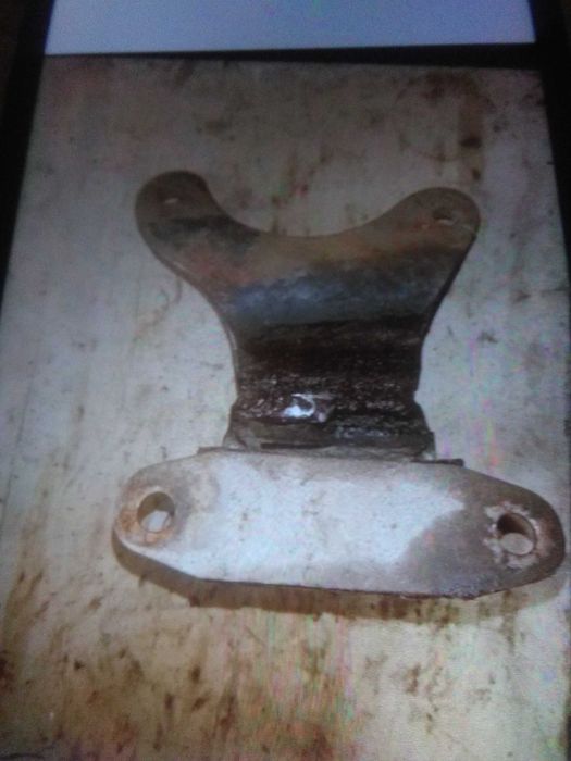 Подушка ,пильник ,траверса КПП5ст.з/п .(полонез ,фіат)