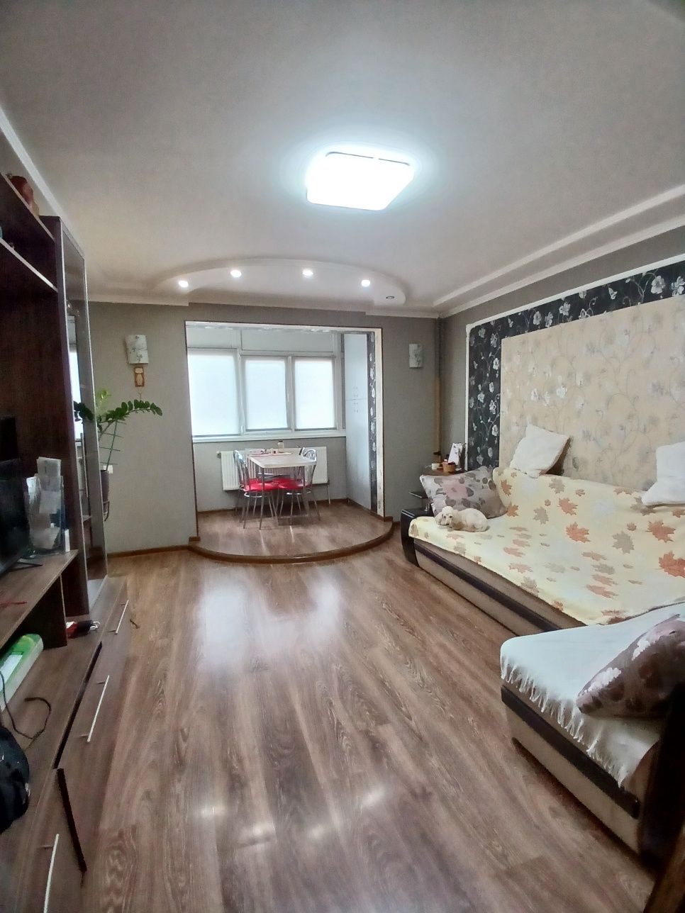 Продається 3х-кімнатна квартира,  Промавтоматика,  4 поверх