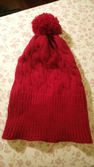 bonés diversos e novos