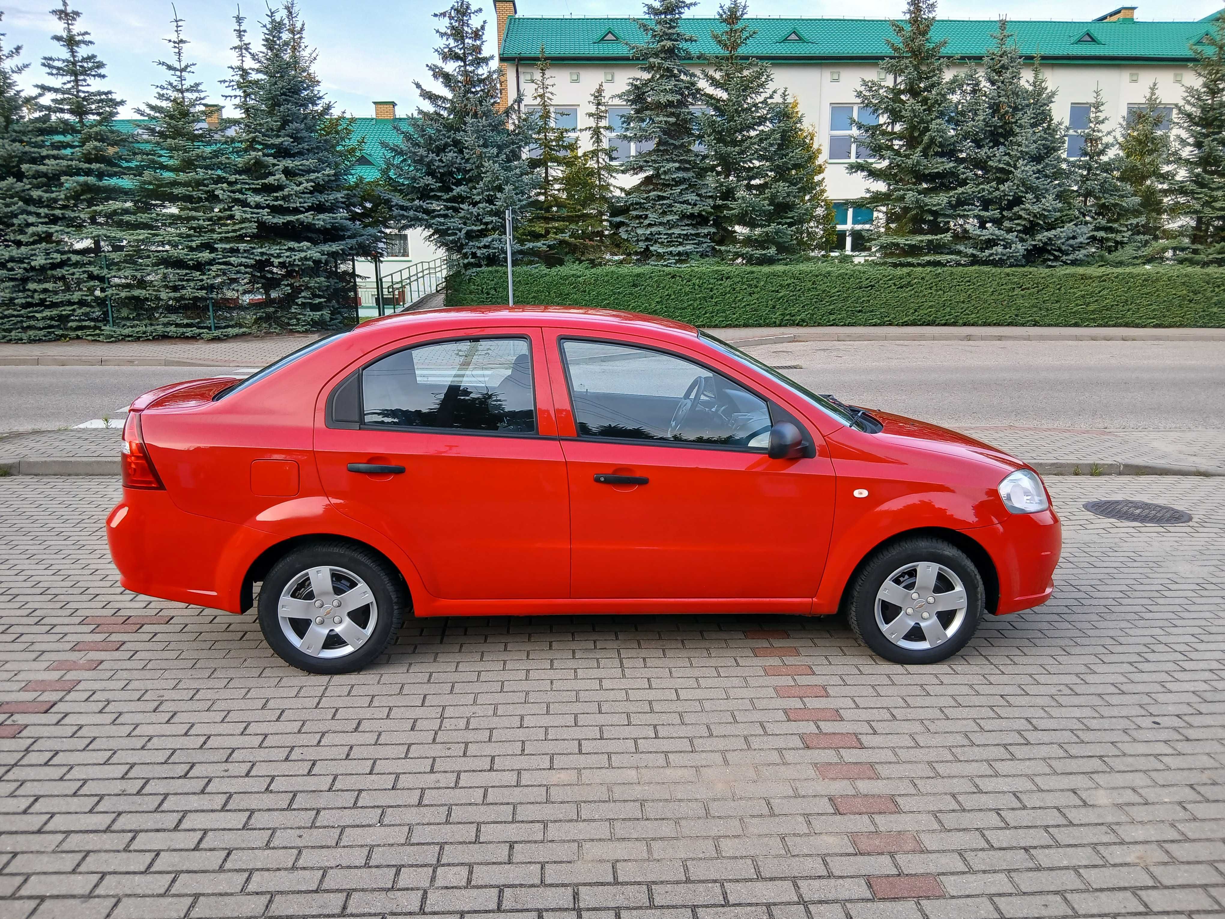 CHEVROLET AVEO 1.2 B 16V kupiony w salonie , Mały przebieg ...