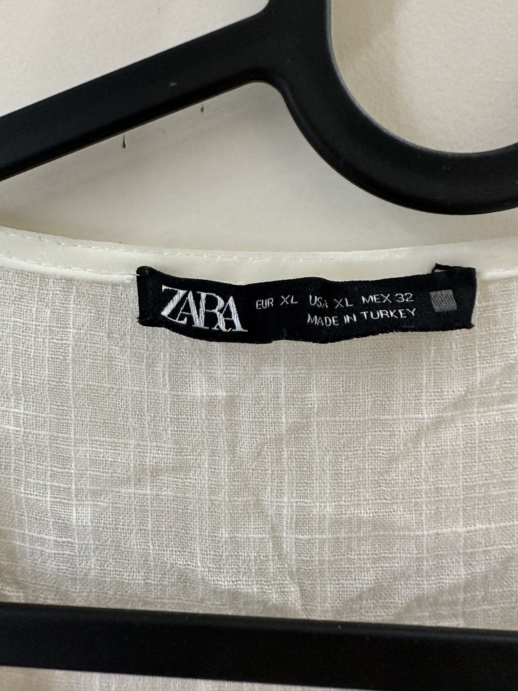 Сукня Zara з мереживом