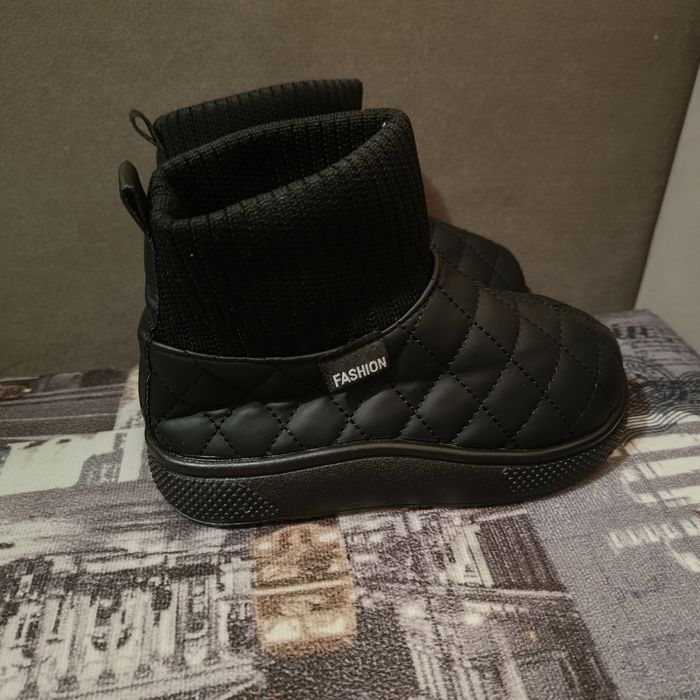 Дитячі зимові уггі, чоботи,черевики зима