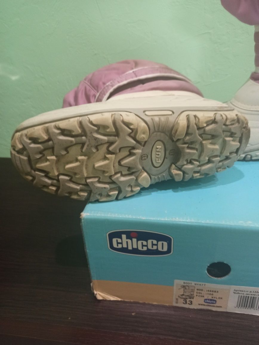 Зимові чобітки для дівчинки Chicco