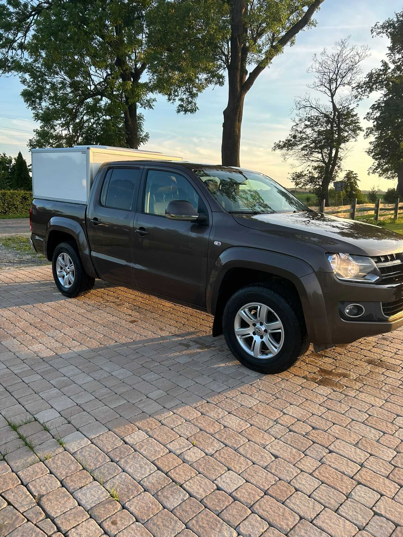 VW Amarok chłodnia