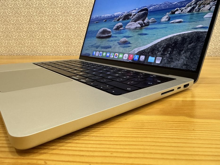 Macbook Pro 14 - M1 Pro - 32GB