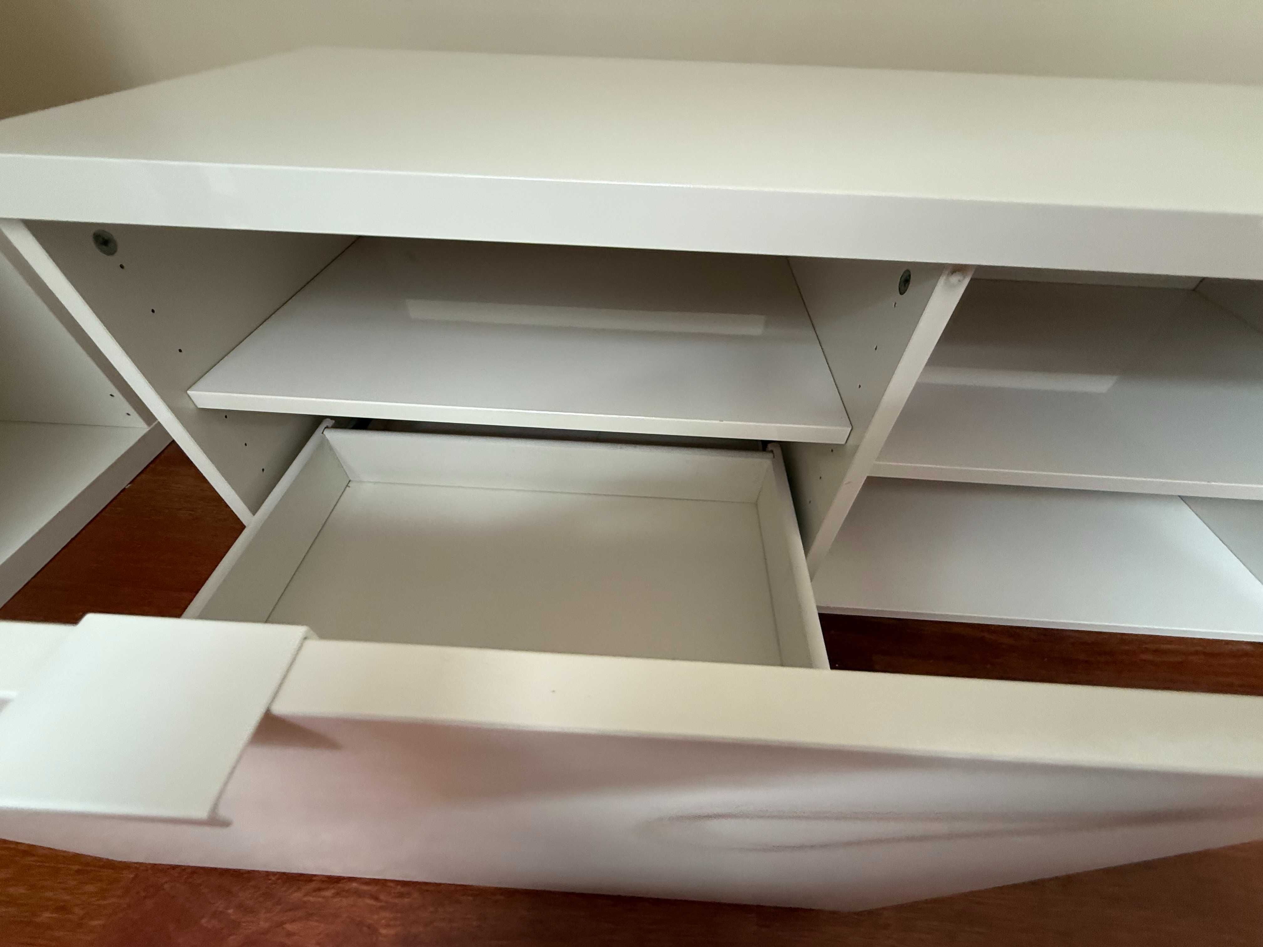 Szafka pod telewizor BYÅS - IKEA