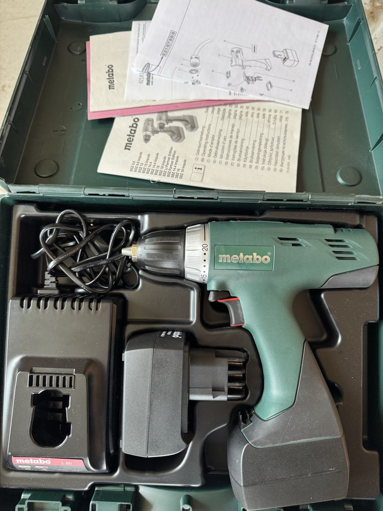 Шуруповерт Metabo