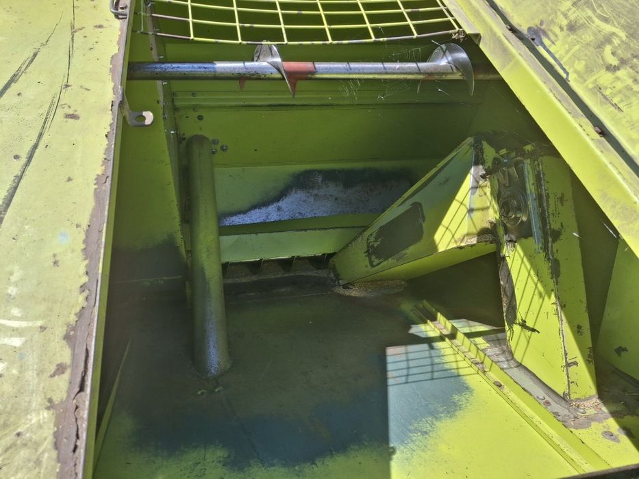 Kombajn zbożowy Claas compact 30