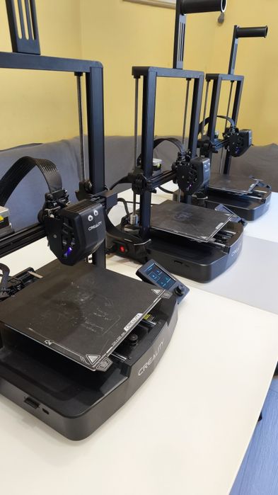 3 3d принтера CREALITY ENDER 3 V3 SE