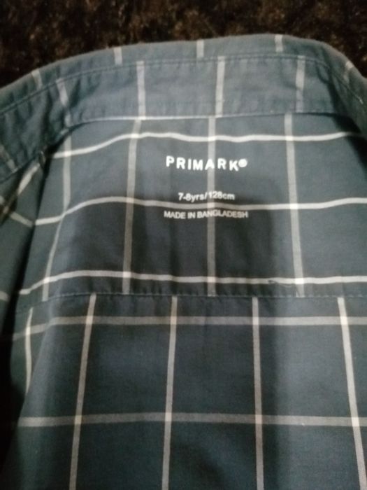 Camisa cinzenta listas