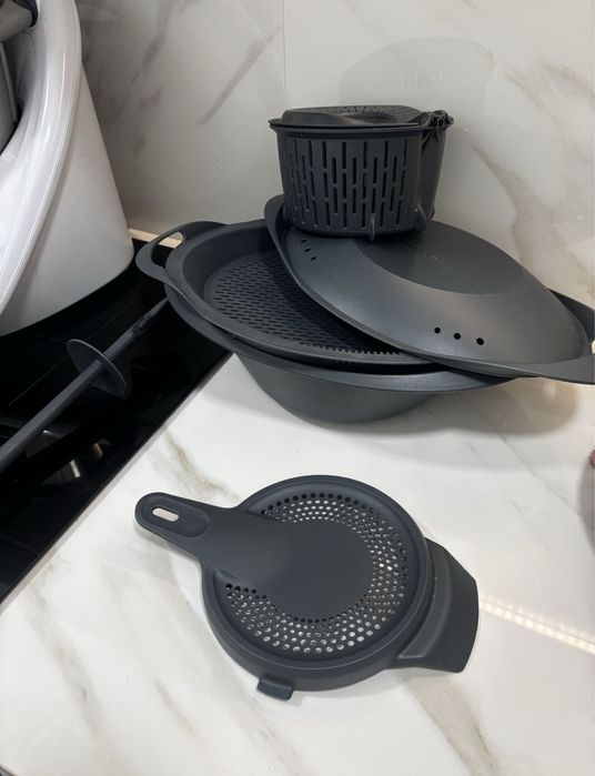 Vendo Bimby TM6 como nova e com todos acessorios.