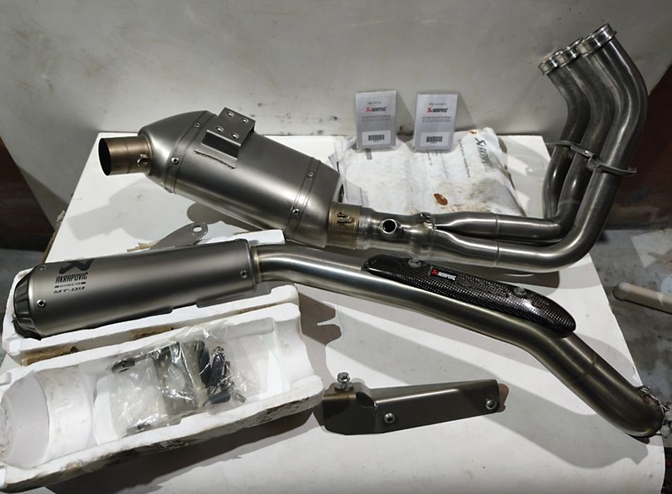 Akrapovič Racing Line Yamaha MT-09/XSR900