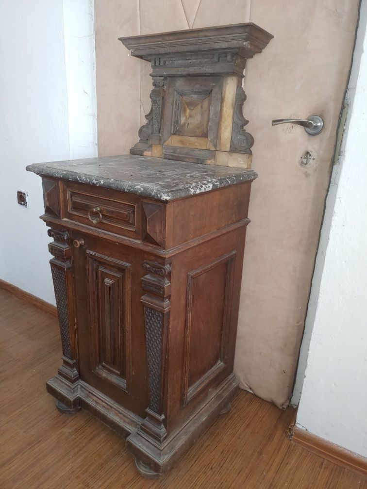 Sprzedam szafeczke do renowacji