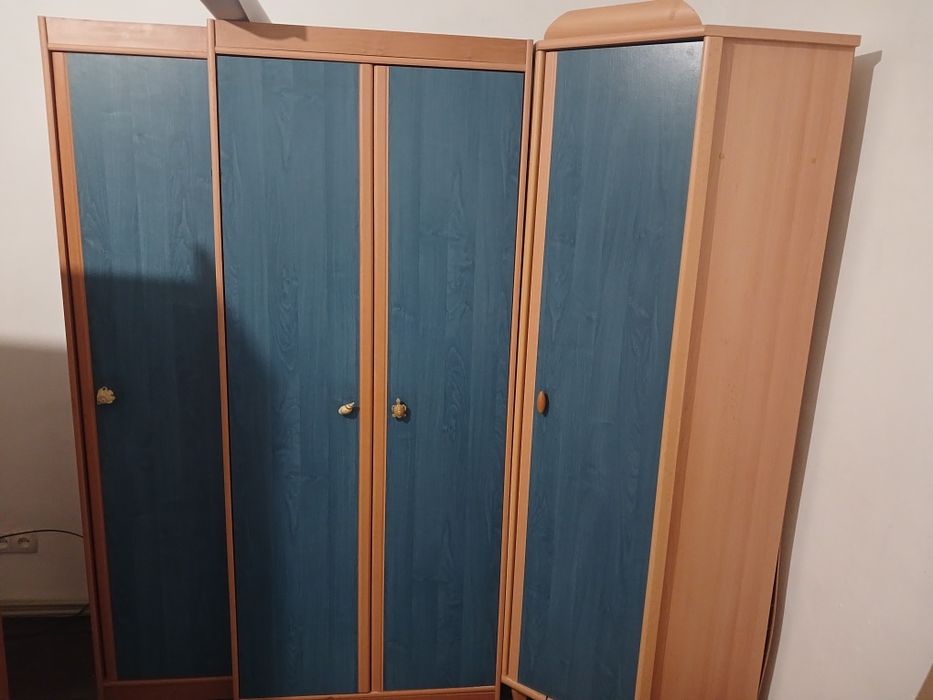 Шафи в нормальному стані. Терміново.  Реальному покупцеві знижка!!