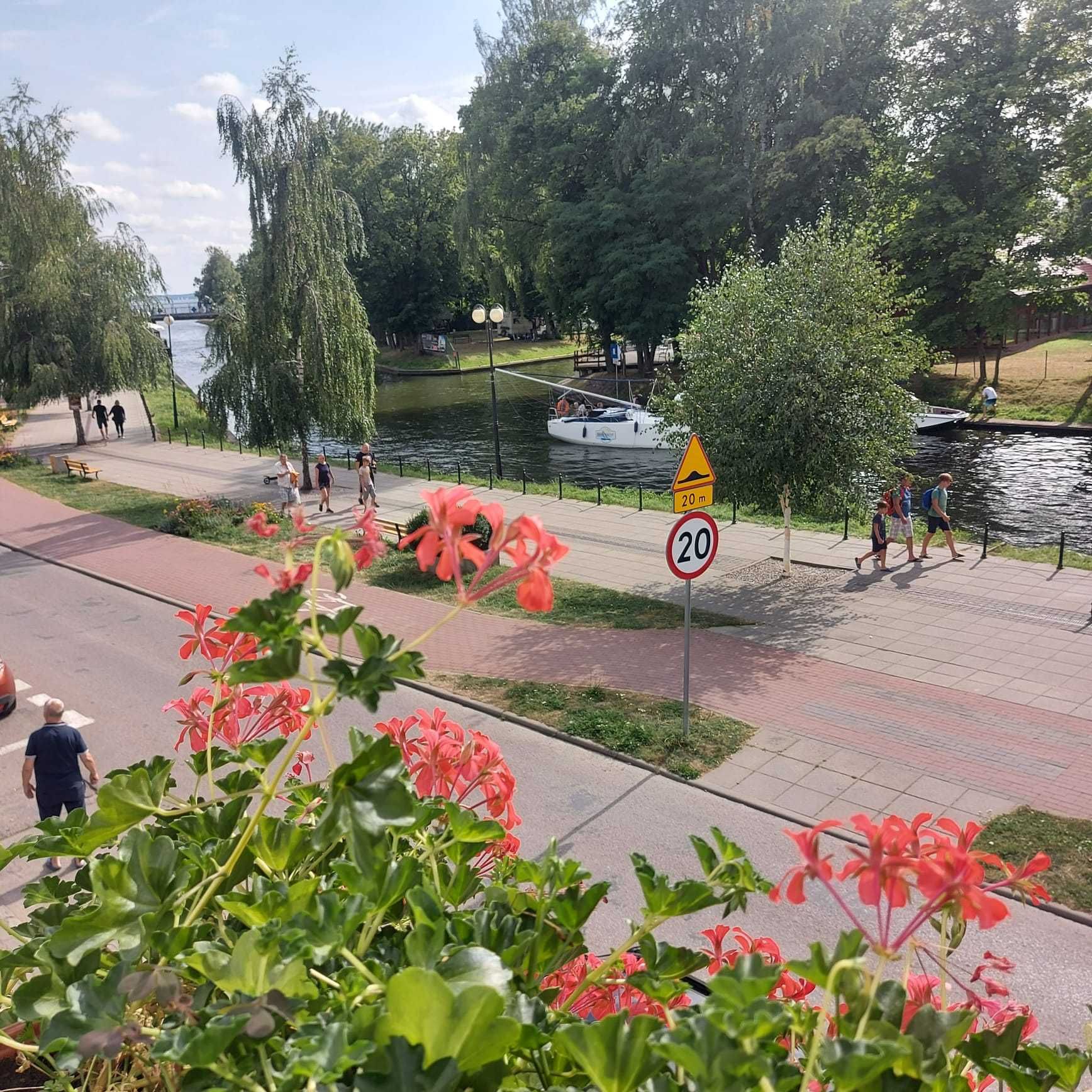 Pokoje nad kanałem  przy moście obrotowym - Giżycko centrum