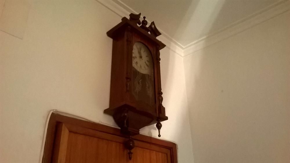 Relógio de Parede marca Solaris 31 Day. Apenas 110 €. Lindo