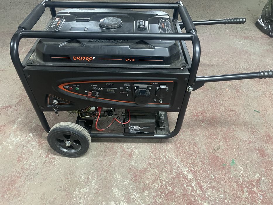 Продам генератор бензиновий Dnipro-M GX-70E