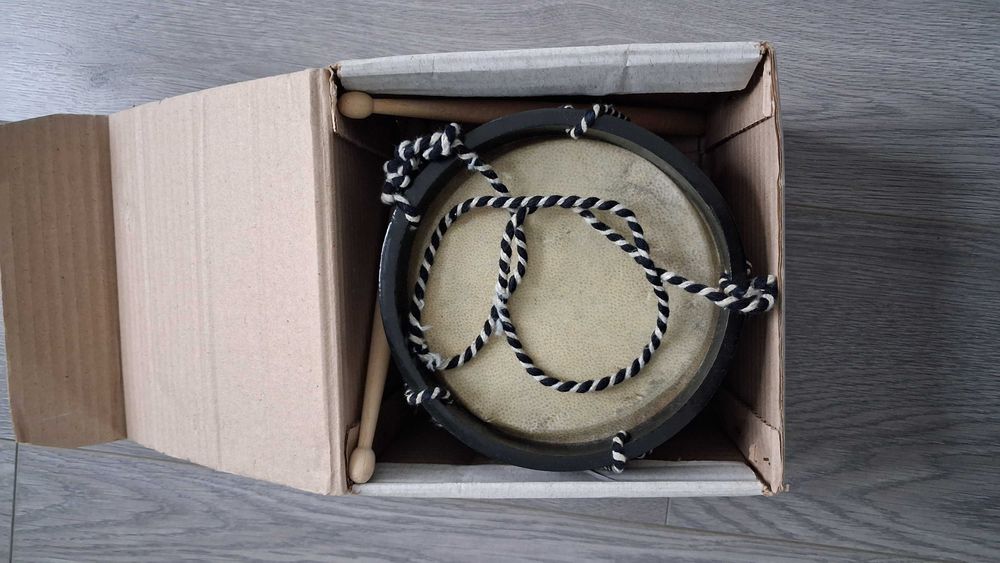 bębenek kupiony w Szkocji