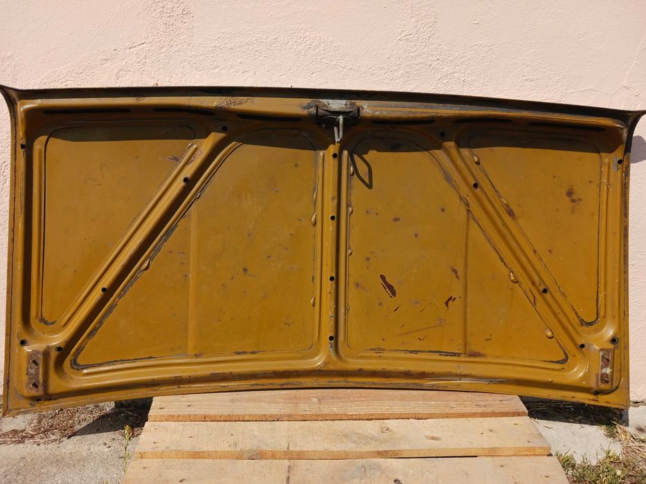 Maska, klapa bagażnika Fiat 125P