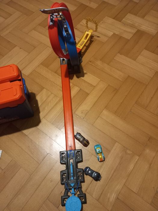 Hot wheels zestaw startowy + podwójna pętla + 3 auta