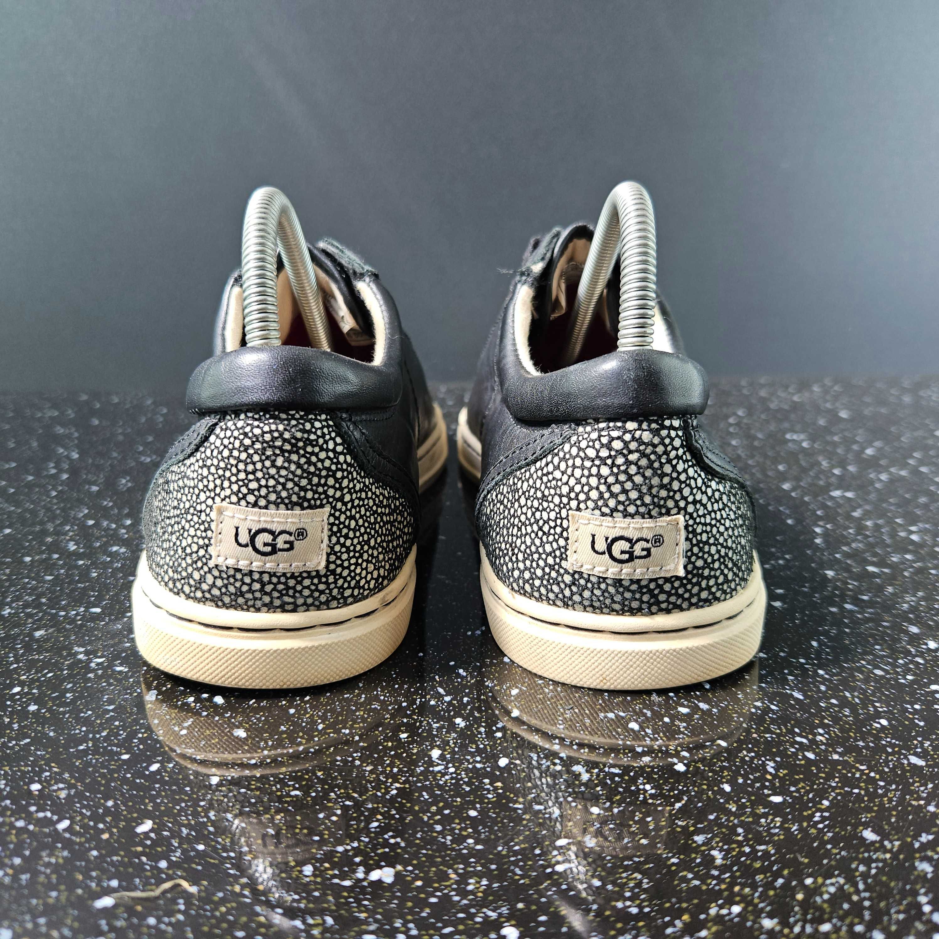 Кеды UGG. Кожа. Размер 38