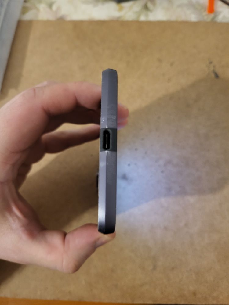 Потужний смартфон Motorola XT1650-02 Super Amoled 5.5'