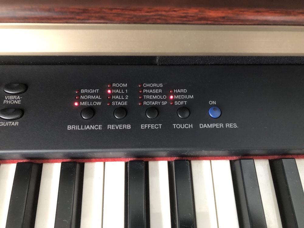 Pianino cyfrowe Yamaha Clavinova CLP 330