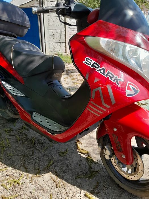 Скутер Spark SP 150s28