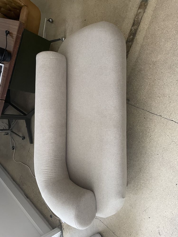 Sofa cinzento - NOVO