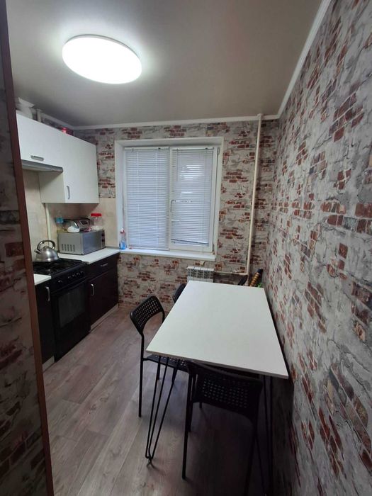 Здається в оренду 3-х кім. квартира , 173 квартал !