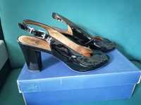 Buty damskie sandały Caprice skóra naturalna lakierowana r. 40