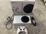 Sprzedam Xbox Series S