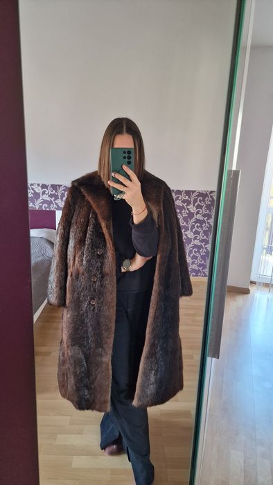 Prawdziwe brązowe futro