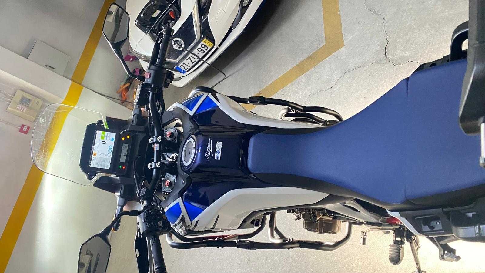 Honda African Twin 2022