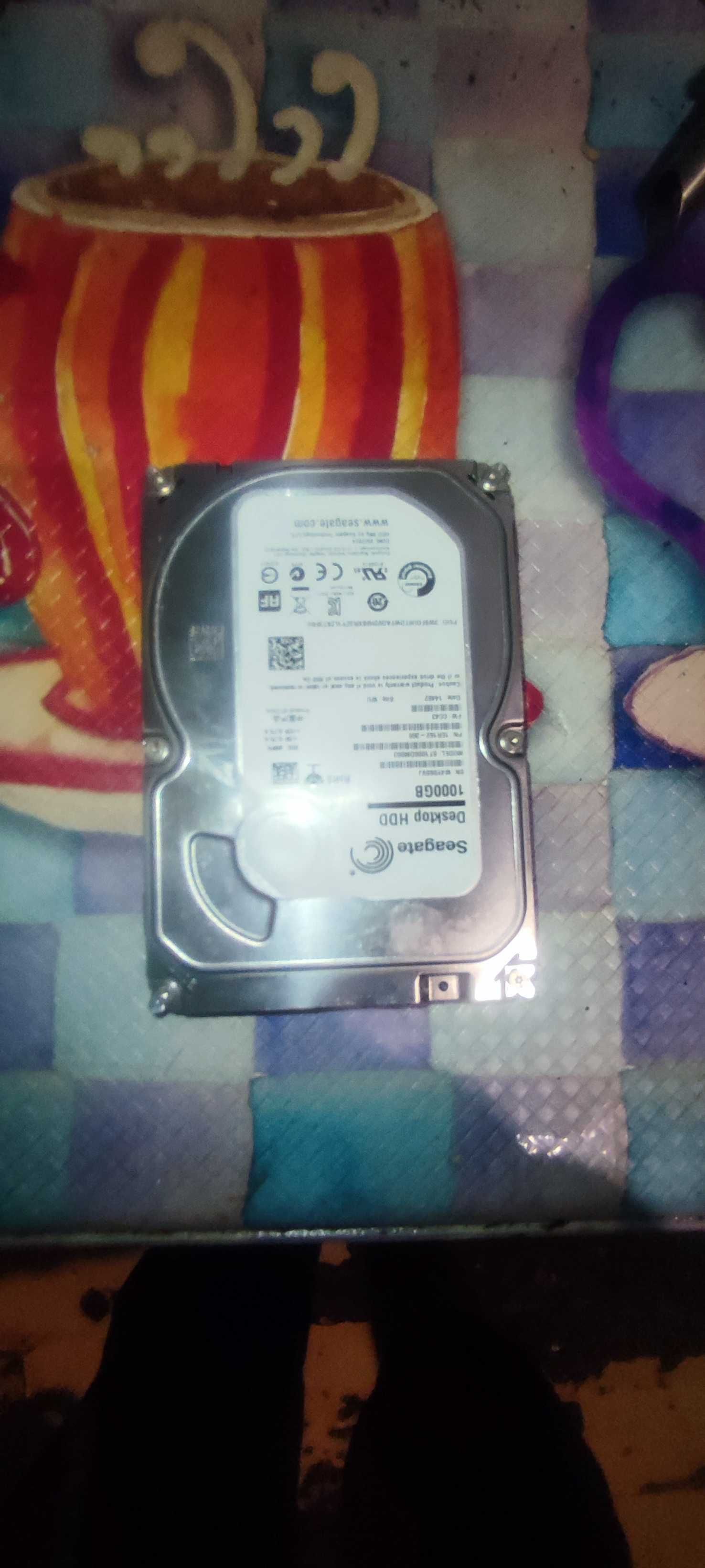 Жорсткий диск Seagate Desktop HDD 1