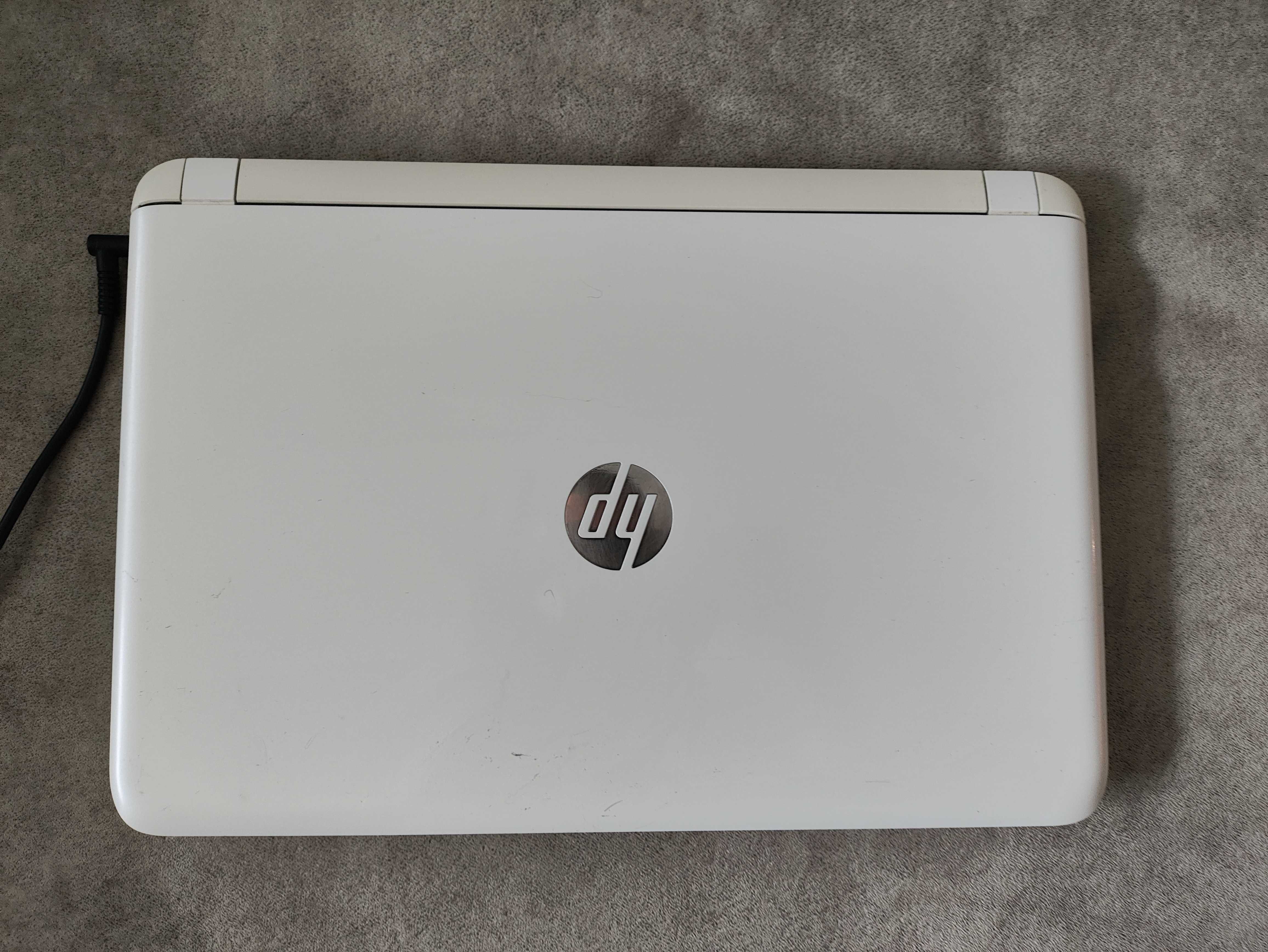 HP Pavilion Intel Core i7-5500U 16GB RAM Crucial 256GB SSD