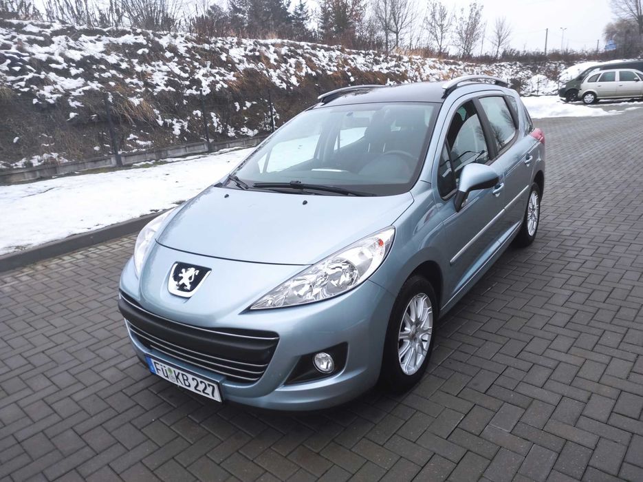 Peugeot 207 SW 1,6 benz,z Niemiec,bogata wersja,ładny stan,lift,2010r