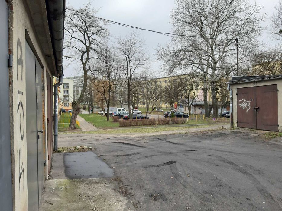 Sprzedam garaż w Łodzi , ul Astroanutów/Zaolziańska