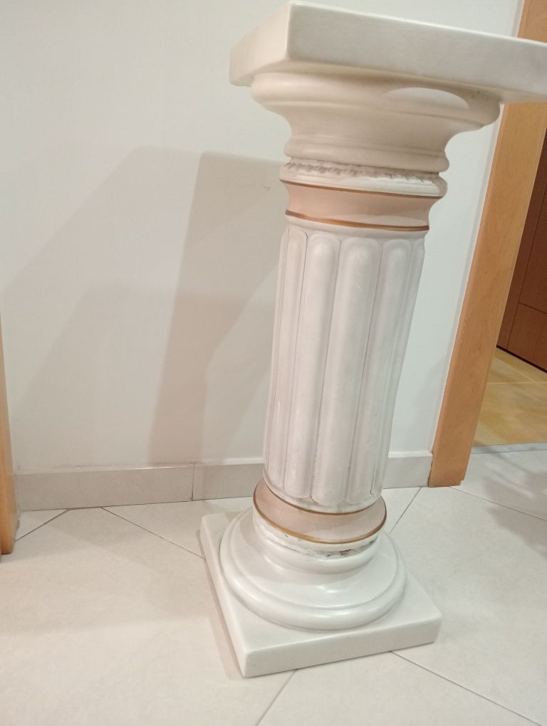 Coluna de louça para vaso
