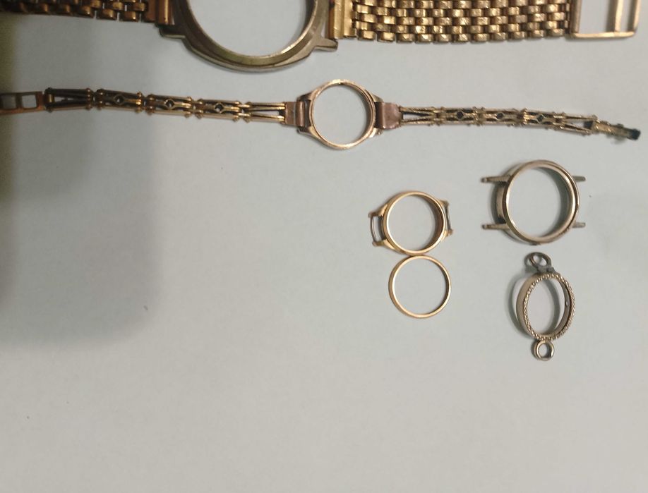 Советские позолоченные часы Слава Луч Заря