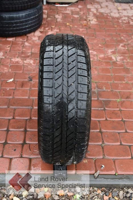 Opona Michelin 4x4 Synchrone 255/65 R16