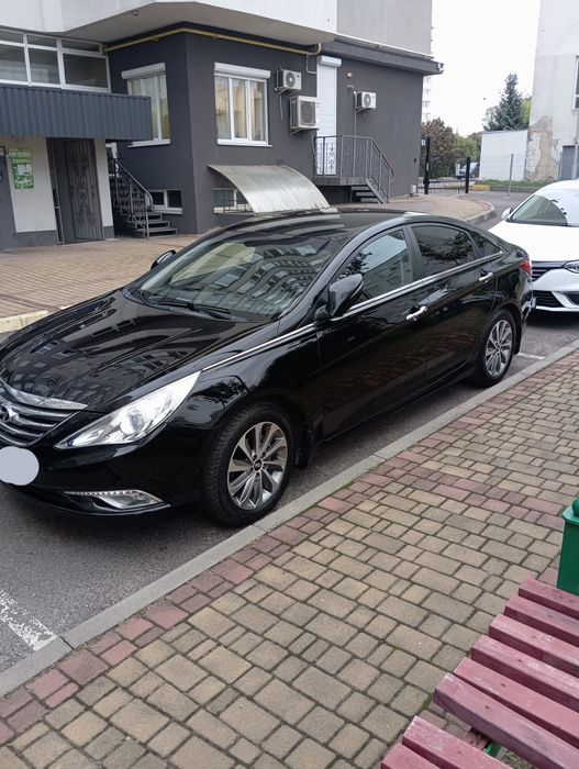 Hyundai Sonata. Офіційне авто.