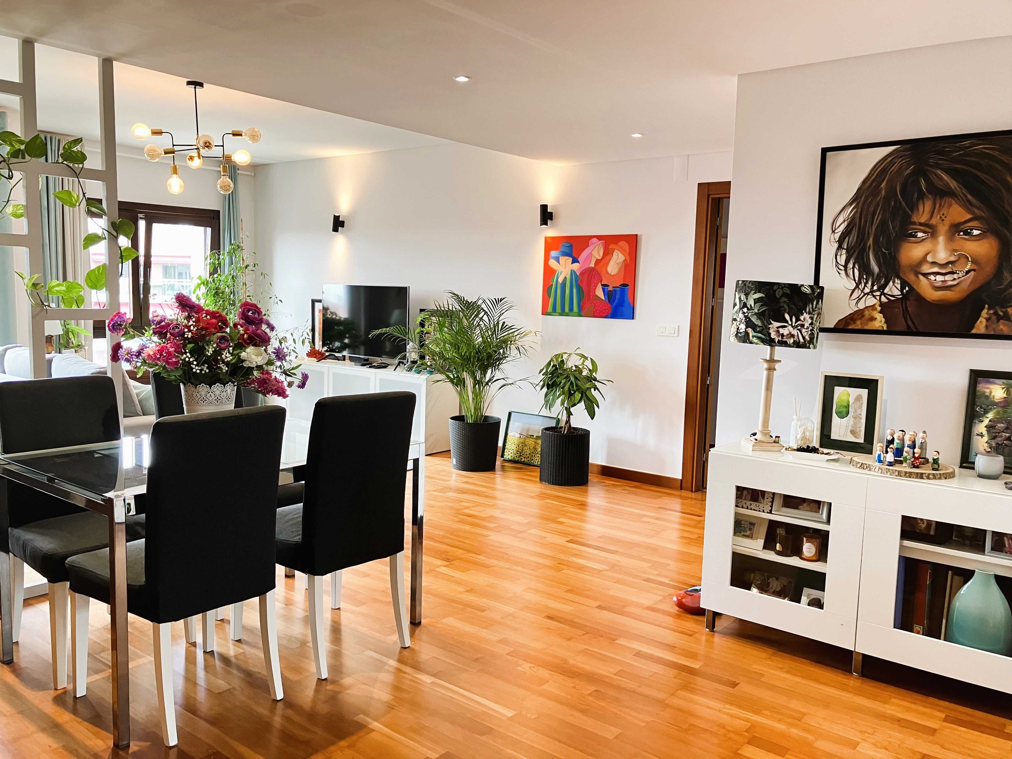 Apartamento T2 à venda na Urbanização Malvarosa em Alverca