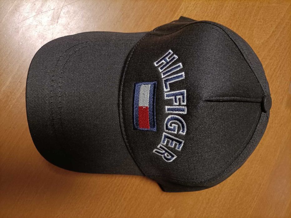 Czapka męska z daszkiem