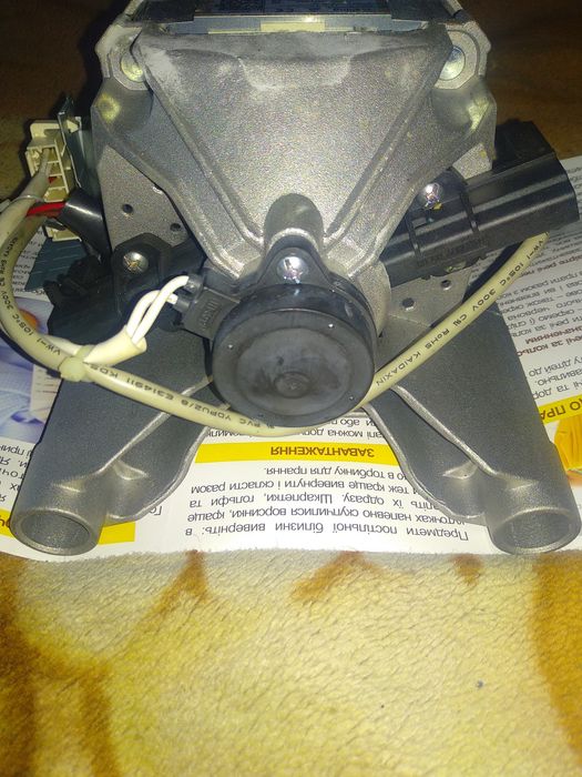 Двигун пральної машини індезід